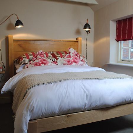 Courtyard Cottages Lymington, 2 Adults Only 외부 사진