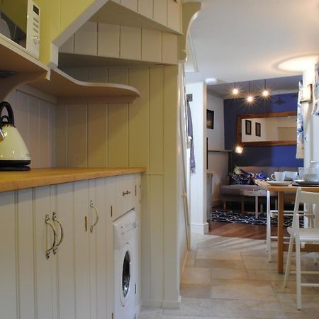 Courtyard Cottages Lymington, 2 Adults Only 외부 사진